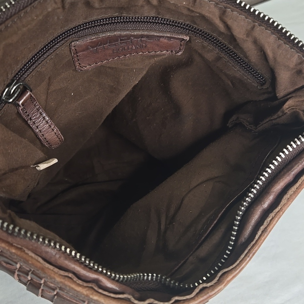 Vilenca Holland Brown Woven Shoulder Bag - Picture 7 of 8
